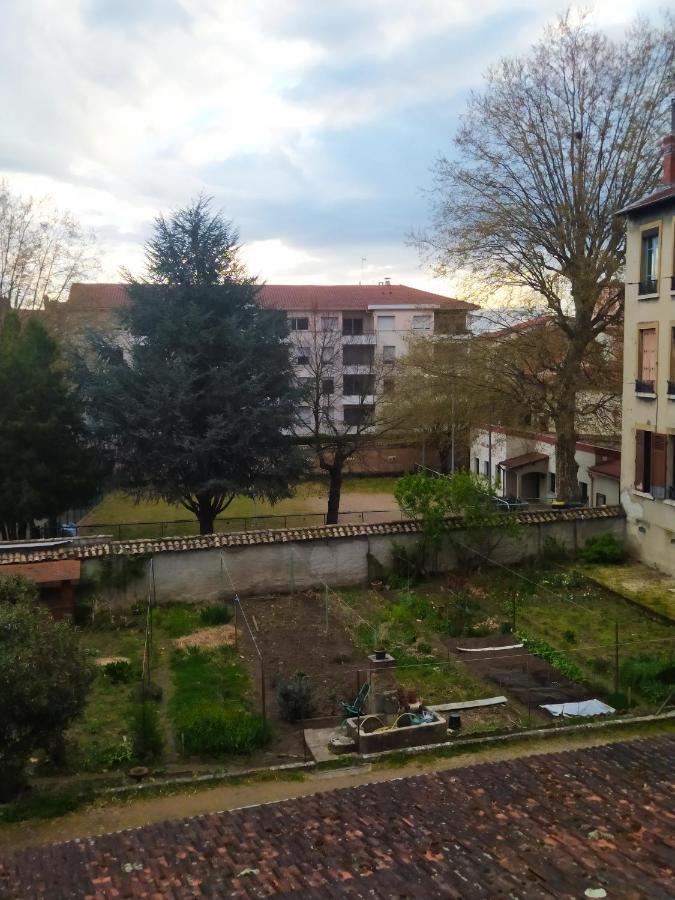 Spacieux Appartement Au Calme 15Min Sud De Lyon Proche Metro Et Gare Confluence Aquarium Gerland Уллен Экстерьер фото